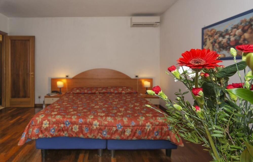 Giada Palace Apartments & Pool - Giada Palace Group Lucca Ngoại thất bức ảnh